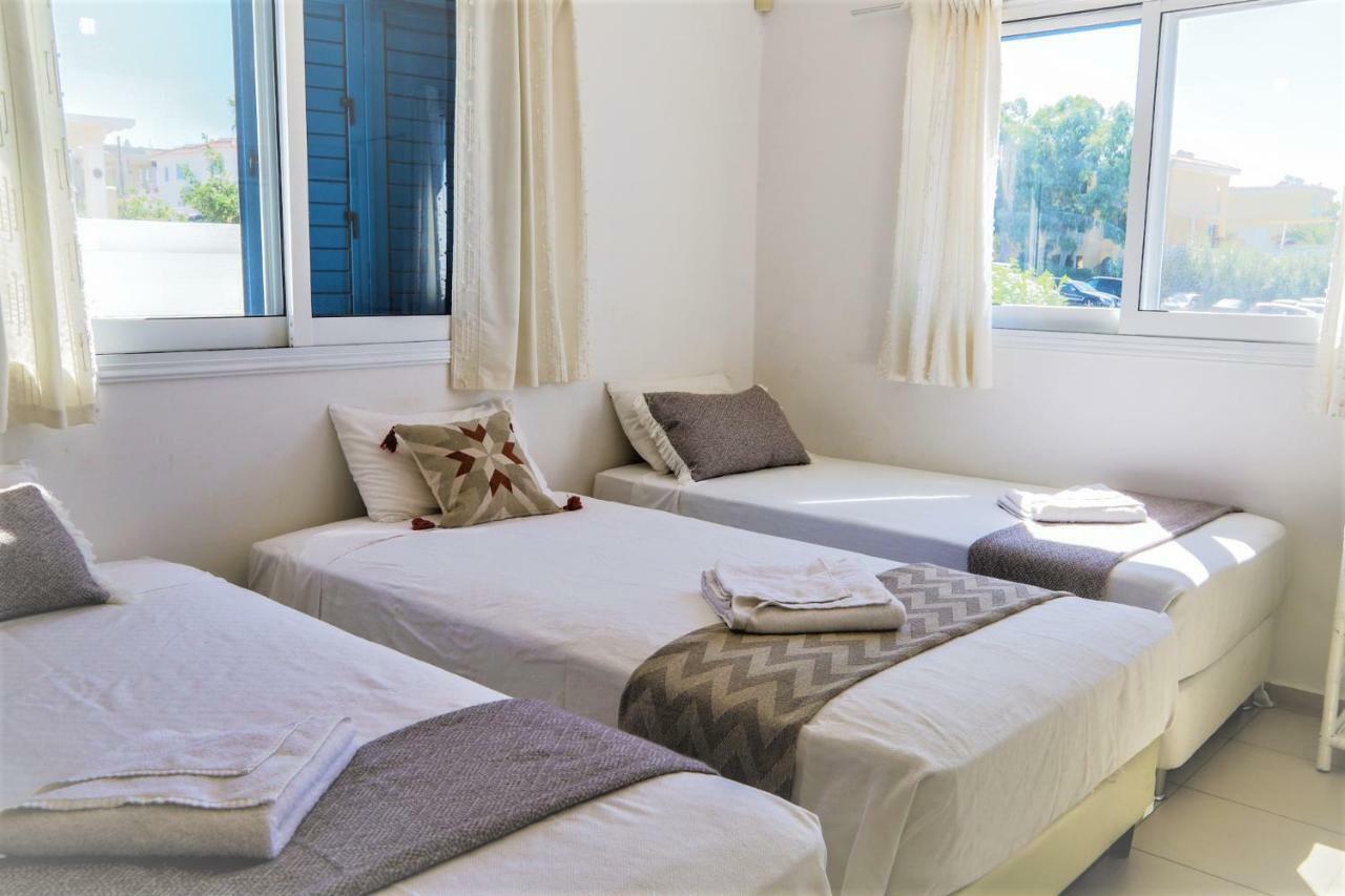 Phaedrus Living: Seaside Luxury Villa Anafi 파라림니 외부 사진