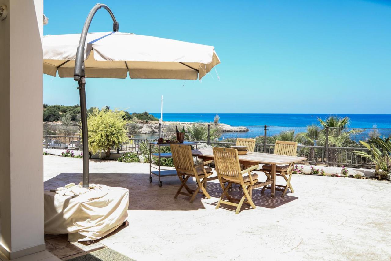 Phaedrus Living: Seaside Luxury Villa Anafi 파라림니 외부 사진